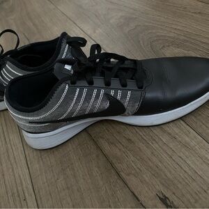 Nike Black and Gray Women’s Sneakers